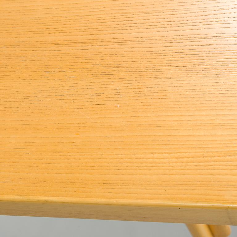 Alvar Aalto, matbord, mdell H94, 1900-talets slut.
