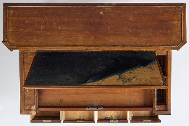 Skrivbord med uppsats, Stockholmsarbete, sent 1700-tal, Sengustavianskt.