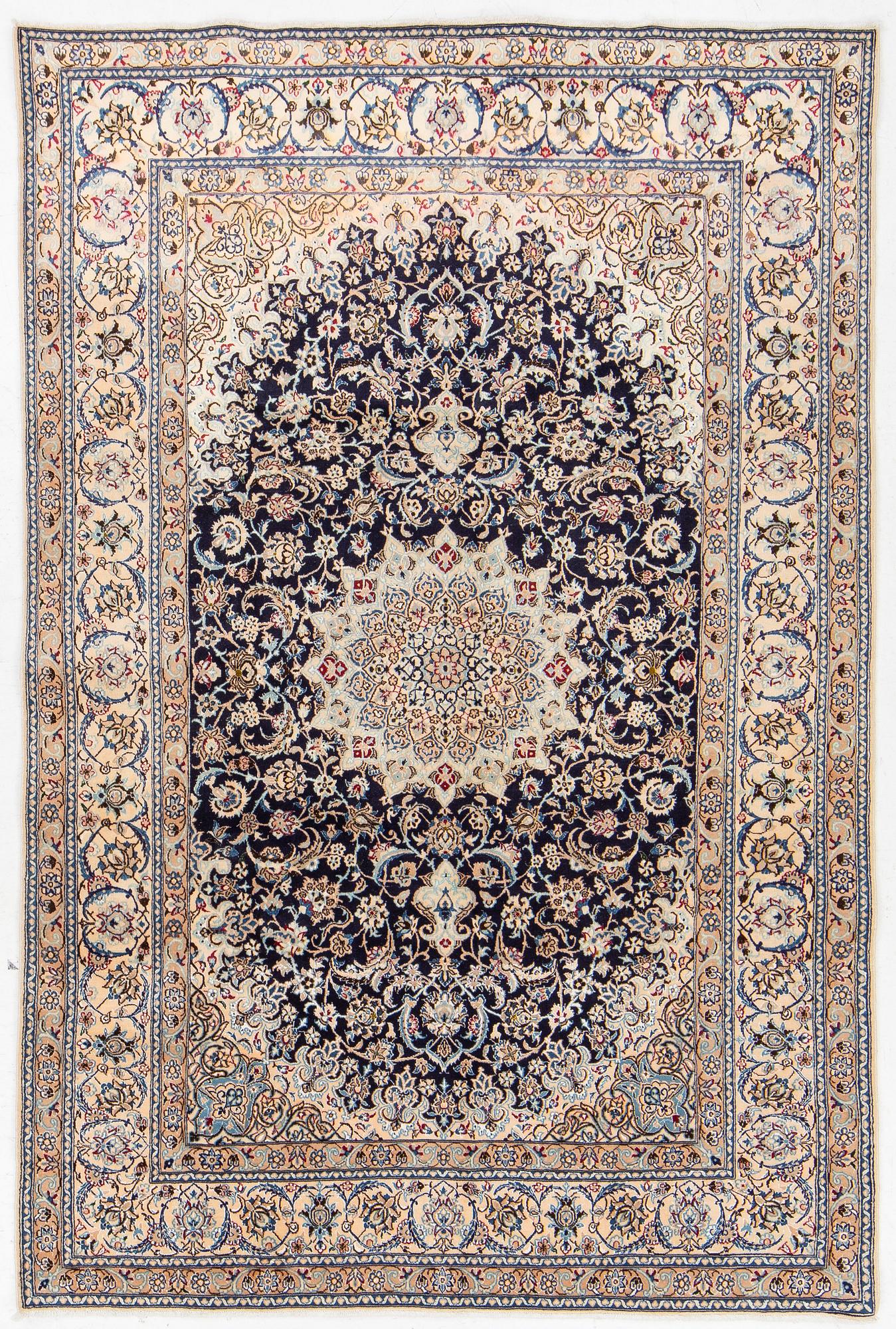 Matta, Nain, part silk, sk 9 laa, ca 284 x 187 cm.