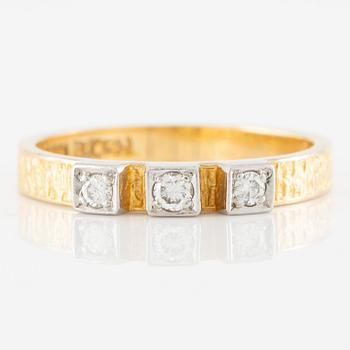 Björn Weckström ring, "Timanttikihla", 18K guld med briljantslipade diamanter, Lapponia 1973.
