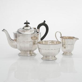 Teservis, 3 st, sterlingsilver, Sheffield, England 1932 och 1936.