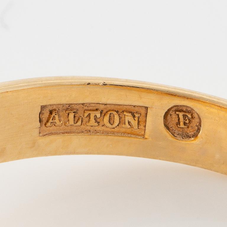 Ring, Alton, 18K guld med rubiner och vita stenar.